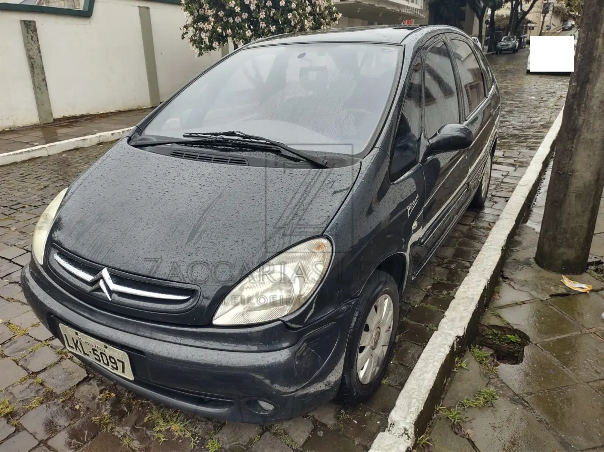LOTE 007 - Um automóvel da marca CITROEN/XSARA  PICASSO EXS, placas LKL-5097, na cor cinza, ano/modelo 2007/2007, RENAVAM 929270991.