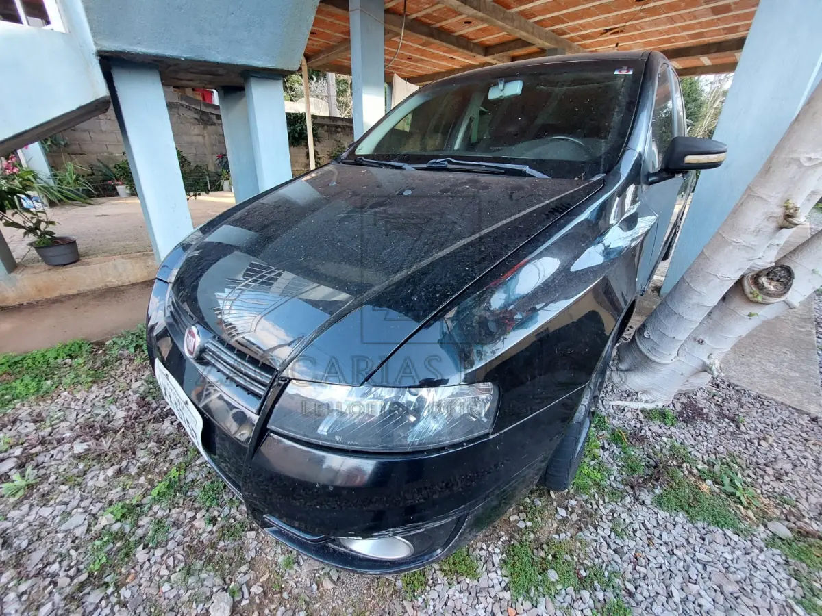 LOTE 007 - Um automóvel  da marca FIAT/STILO BLACKMOTION, placas IXX-5757, na cor preta, ano/modelo 2009/2010, RENAVAM  158979907.