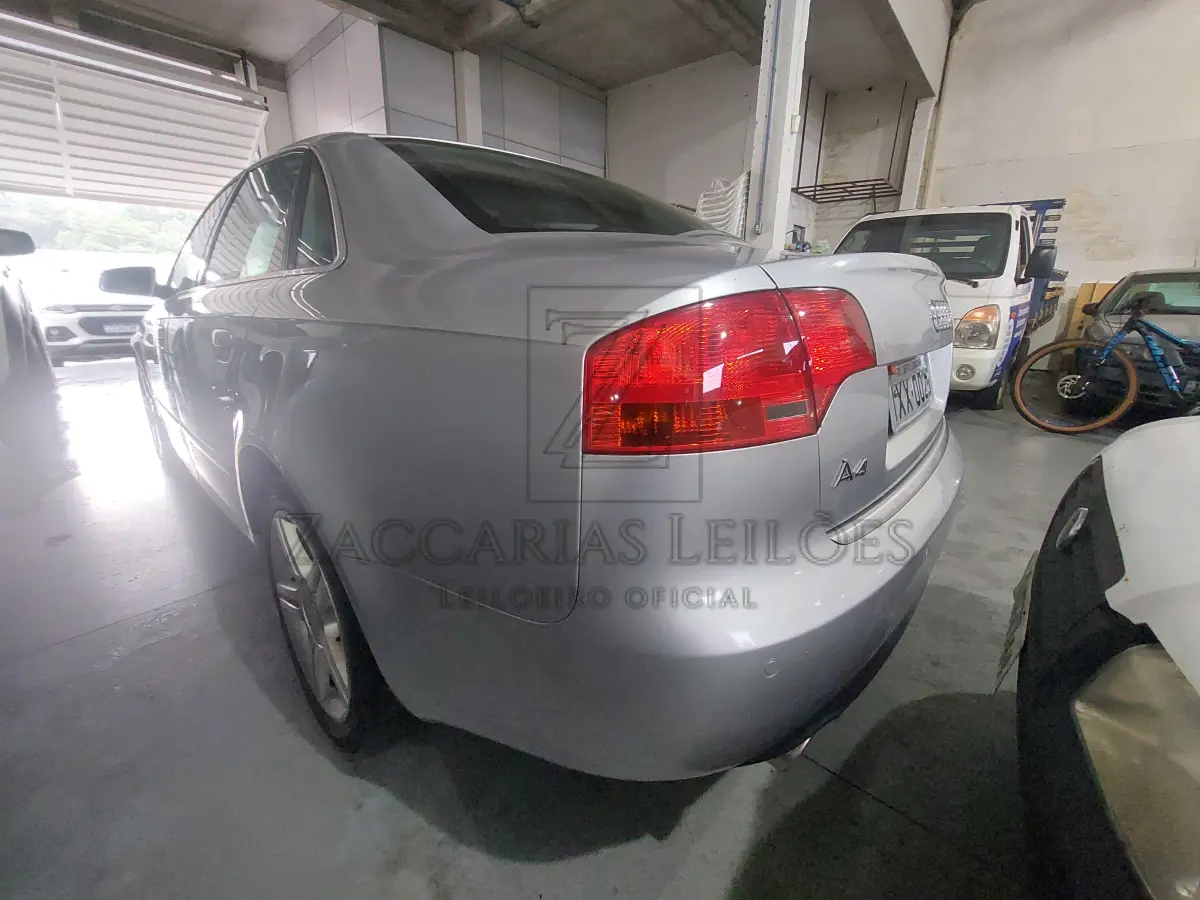 LOTE 001 - AUDI A4 1.8T, cor prata, 2007/2008, placas IXX0025, cor prata,  RENAVAM 00960529764.