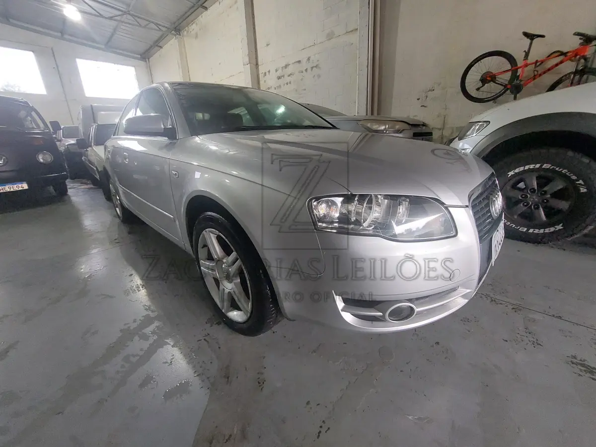 LOTE 001 - AUDI A4 1.8T, cor prata, 2007/2008, placas IXX0025, cor prata,  RENAVAM 00960529764.