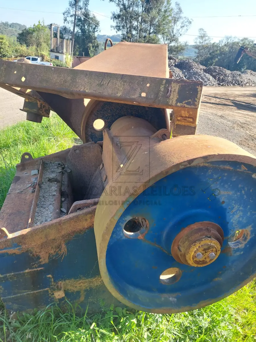 LOTE 003 - Equipamento Britador BRIMAQ.