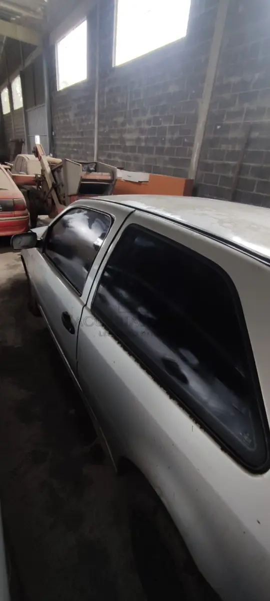LOTE 003 - Um automóvel da marca VW/GOL  SPECIAL, placas IKZ-6850, ano/modelo 2002/2003, na cor prata, RENAVAM 796295069.