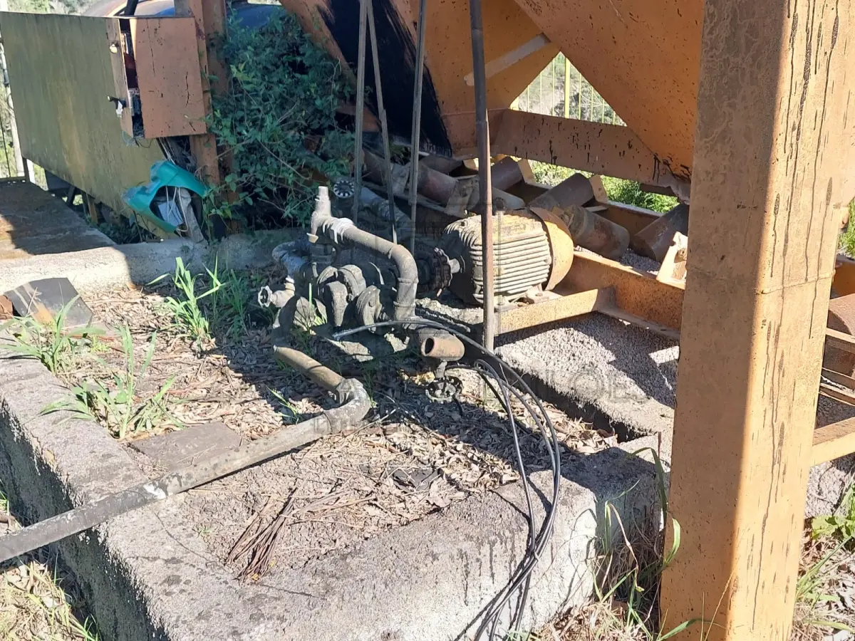 LOTE 002 - Uma usina para fabricação de asfalto da marca CIFALI.