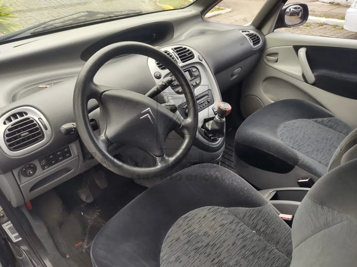LOTE 007 - Um automóvel da marca CITROEN/XSARA  PICASSO EXS, placas LKL-5097, na cor cinza, ano/modelo 2007/2007, RENAVAM 929270991.