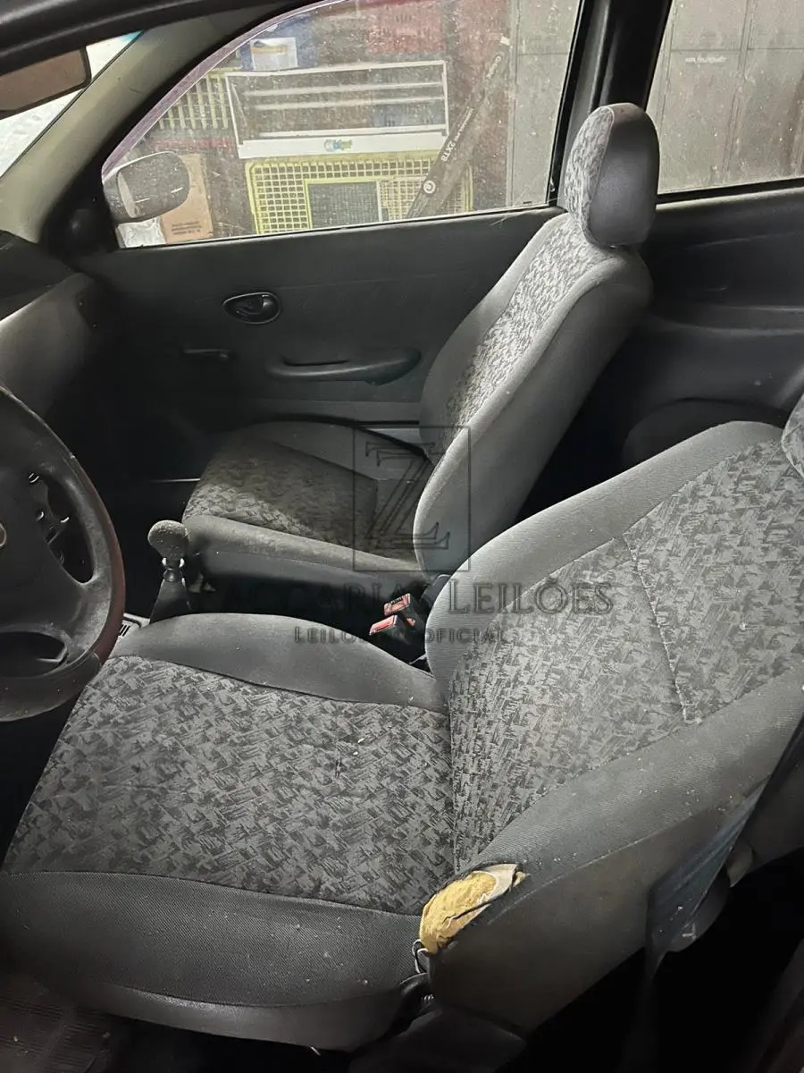 LOTE 002 - Um automóvel da marca FIAT/PALIO FIRE ECONOMY, placas IPP-4584, na cor prata, ano/modelo  2009/2010, à Álcool/Gasolina, RENAVAM Nº 128982276.