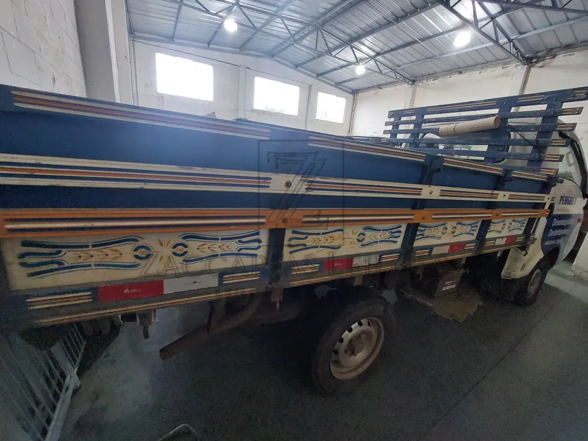 LOTE 001 - Veículo I/HYUNDAI HR LDELWBSC, ano/modelo 2007, cor branca, diesel, placa IOB6E65,  RENAVAM 00932288766.