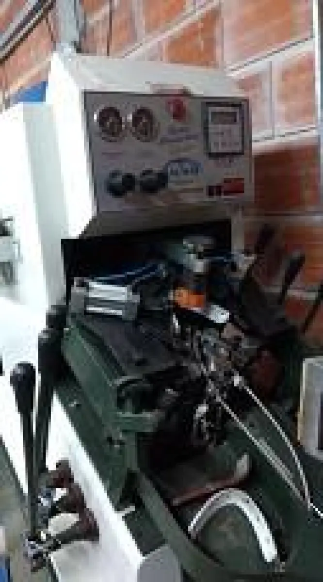LOTE 001 - 1. Uma máquina para fazer saltos de calçados, marca Valmac,  modelo MCR.  Avaliação R$ 6.000,00(seis mil reais). Valor mínimo para venda em segundo leilão é de  R$ 3.000,00.  2. Uma máquina de conformar calçados marca Tecnomaq. Avaliação R$ 12.000,00 (doze  mil reais). Valor mínimo para venda em segundo leilão é de R$ 6.000,00; 3. Uma máquina de Fazer  Bicos – marca Campeçast. Avaliação R$ 3.000,00 (três mil reais). Valor mínimo para venda em  segundo leilão é de R$ 1.500,00; 4. Uma máquina para fazer saltos de calçados, sem marca.  Avaliação  R$ 3.000,00(três mil reais). Valor mínimo para venda em segundo leilão é de R$ 1.500,00; 5. Uma  Prensa Sorveteira. Avaliação R$ 3.500,00(três mil quinhentos reais). Valor mínimo para venda em  segundo leilão é de R$ 1.750,00; 6. Uma Estufa para calçados. Avaliação R$ 2.500,00(dois mil e  quinhentos reais). Valor mínimo para venda em segundo leilão é de R$ 1.250,00; 7. Uma Lixadeira de  calçados. Avaliação R$ 2.000,00(dois mil reais). Valor mínimo para venda em segundo leilão é de R$  1.000,00; 8. Uma Máquina de apontar bicos, marca Valmac Baby Compact. Avaliação R$ 10.000,00  (dez mil reais). Valor mínimo para venda em segundo leilão é de R$ 5.000,00; 9. Uma Máquina Apontar  Bicos – MAXI-7 – II. Avaliação R$ 8.000,00 (oito mil reais). Valor mínimo para venda em segundo leilão  é de R$ 4.000,00 e 10. Um Grampeador Com Pedestal.  Avaliação R$ 1.000,00 (mil reais). Valor  mínimo para venda em segundo leilão é de R$ 500,00.
