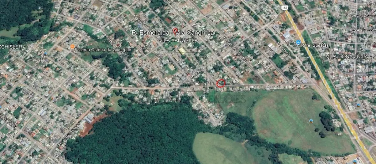 LOTE 001 - IMÓVEL: UM LOTE DE TERRENO, sob nº 13, da quadra nº 22, com a área superficial de 290,00m²  sem benfeitorias, situado à Av. Luiz Langaro, sem numeração definida, esquina com a rua Esmeralda, na  Vila Xangri-Lá, nesta cidade, confrontando: ao NORTE, com parte do lote nº5; ao LESTE, com o lote nº 14;  ao OESTE, com a Rua Esmeralda antiga nº 5; e, ao SUDOESTE, com a Avenida Luiz Langaro, antiga  estrada para Carazinho, onde faz frente. MATRÍCULA Nº 42.814, no OFICIO DE REGISTRO DE IMÓVEIS  DE PASSO FUNDO/RS.