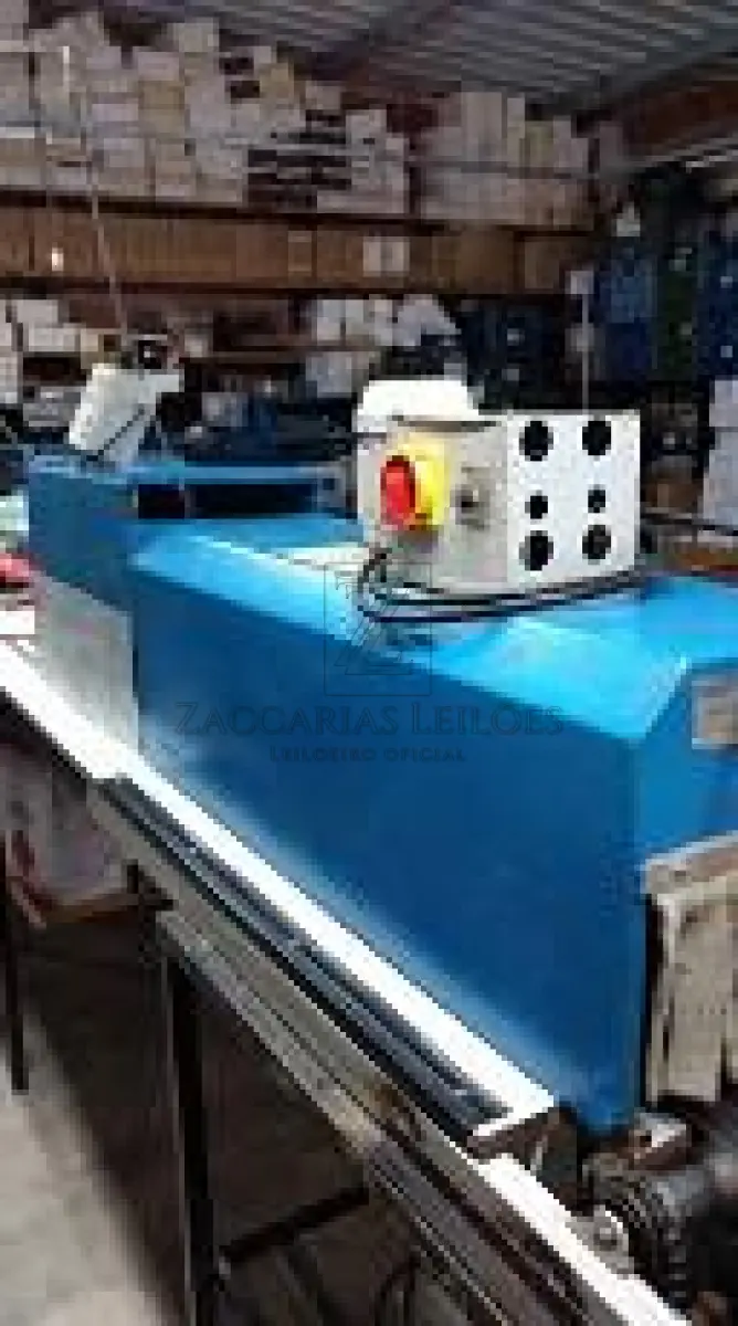 LOTE 001 - 1. Uma máquina para fazer saltos de calçados, marca Valmac,  modelo MCR.  Avaliação R$ 6.000,00(seis mil reais). Valor mínimo para venda em segundo leilão é de  R$ 3.000,00.  2. Uma máquina de conformar calçados marca Tecnomaq. Avaliação R$ 12.000,00 (doze  mil reais). Valor mínimo para venda em segundo leilão é de R$ 6.000,00; 3. Uma máquina de Fazer  Bicos – marca Campeçast. Avaliação R$ 3.000,00 (três mil reais). Valor mínimo para venda em  segundo leilão é de R$ 1.500,00; 4. Uma máquina para fazer saltos de calçados, sem marca.  Avaliação  R$ 3.000,00(três mil reais). Valor mínimo para venda em segundo leilão é de R$ 1.500,00; 5. Uma  Prensa Sorveteira. Avaliação R$ 3.500,00(três mil quinhentos reais). Valor mínimo para venda em  segundo leilão é de R$ 1.750,00; 6. Uma Estufa para calçados. Avaliação R$ 2.500,00(dois mil e  quinhentos reais). Valor mínimo para venda em segundo leilão é de R$ 1.250,00; 7. Uma Lixadeira de  calçados. Avaliação R$ 2.000,00(dois mil reais). Valor mínimo para venda em segundo leilão é de R$  1.000,00; 8. Uma Máquina de apontar bicos, marca Valmac Baby Compact. Avaliação R$ 10.000,00  (dez mil reais). Valor mínimo para venda em segundo leilão é de R$ 5.000,00; 9. Uma Máquina Apontar  Bicos – MAXI-7 – II. Avaliação R$ 8.000,00 (oito mil reais). Valor mínimo para venda em segundo leilão  é de R$ 4.000,00 e 10. Um Grampeador Com Pedestal.  Avaliação R$ 1.000,00 (mil reais). Valor  mínimo para venda em segundo leilão é de R$ 500,00.