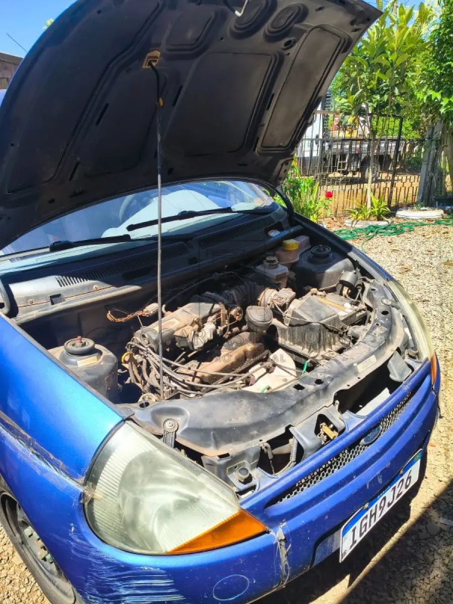 LOTE 004 - Um Automóvel da marca FORD/KA, placas IGH9J26, na cor azul, à Gasolina, ano/modelo  1997/1997, RENAVAM 675800277.