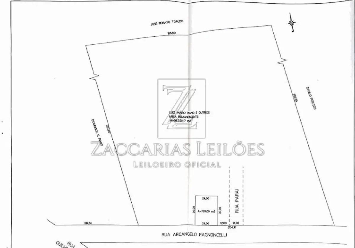 LOTE 001 - Fração ideal deste imóvel pertencente à Luiz Mario Piano ou seja 720,00m² (setecentos e vinte metros quadrados), conforme termos de penhora e memorial descritivo que segue: (TERRENO URBANO com a área de 720,00m², localizado no quarteirão formado pelas Ruas Paraí, Arcângelo Pagnoncelli, terras urbanas e terras rurais, medindo 24,00m de frente, ao NOR-NORDESTE, à Rua Arcangelo Pagnoncelli, lado ímpar; por 30,00m de extensão da frente ao fundo, por um lado ao LES-SUDESTE, confrontando com Terras de Luiz Mário Piano e outros; e 30,00m também da frente ao fundo, pelo outro lado, ao OES NOROESTE, confrontando com Terras de Luiz Mário Piano e outros, donde dista 12,00m da esquina da Rua Paraí; no fundo, ao SU-SUDOESTE, tem a mesma medida da frente, confrontando com Terras de Luiz Mário Piano e outros.lote n° 03 da quadra "F” do Loteamento Piano, localizado na cidade de Nova Prata- RS, conforme mapa apresentado nos autos (fl. 12), área localizada dentro do todo maior petencente ao executado com 21.625,0008m²). A dita área está localizada dentro do todo maior da Matrícula Geral conforme descrição que segue “ TERRAS URBANAS, com a área de 57.040,17m², localizada no quarteirão formado pelas Ruas Arcângelo Pagnoncelli, Cônego Guilherme Maschio, terras urbanas e rurais, nesta cidade, medindo 204,10m de frente, NOR-NORDESTE, à Rua Arcângelo Pagnoncelli, lado ímpar, por 305,80m de extensão da frente ao fundo, por um lado, ao OESTE, confrontando com terras de Danilo Peruzzo, e 282,00m, também da frente ao fundo, pelo outro lado, ao LESTE, confrontando com terras de Domingos E. Piano, donde dista 314,14m da esquina da Rua Cônego Guilherme Maschio; no fundo, ao SUL, mede 195,60m confrontando com terras de José Renato Toaldo, com UM PRÉDIO de alvenaria e madeira, com 176,00m² destinado a residência, concluído em 1985, sob nº 276”. MATRÍCULA Nº 16.744, do R. I. de IMÓVEIS DA COMARCA DE NOVA PRATA/RS.