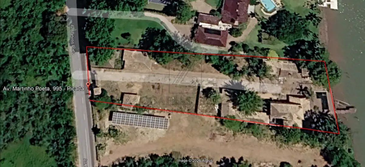 LOTE 001 - Um terreno situado no lugar denominado PICADA, no Município de Eldorado do Sul/RS, com área de 4.502,27m², localizado em lugar de quarteirão não definido, distante 1.419,80m, do limite da faixa de domínio do DNER,que lhe fica ao NORTE, medindo 35,00m, de frente ao OESTE, sobre o alinhamento da Avenida Martinho Poeta, lado dos nos pares (na verdade, número 995), 39,3m, no fundo, ao LESTE, com o Rio Jacui, por 132,00m, de extensão da frente ao fundo lado SUL, na divisa com propriedade de Pedro Carvalho e, 134,00m, de extensão de frente ao fundo, do lado NORTE, na divisa com propriedade de Júlio Ricardo Andrighetto Mottin, matriculado sob nº 36.149 do livro 2 – Registro Geral, do Registro de Imóveis de Guaíba/RS.