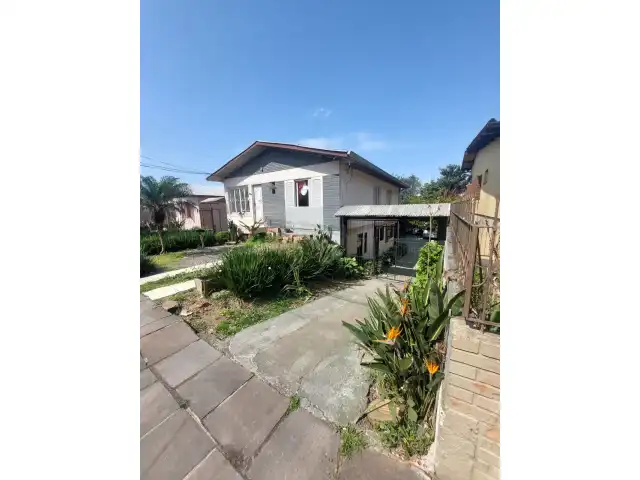 LOTE URBANO COM um prédio de alvenaria e misto residencial, com 192,00m²